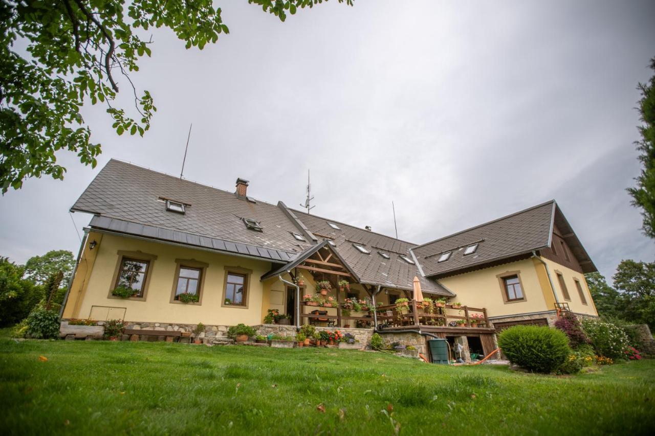 Apartmany Rubinovi Horejsi Vrchlabi Экстерьер фото